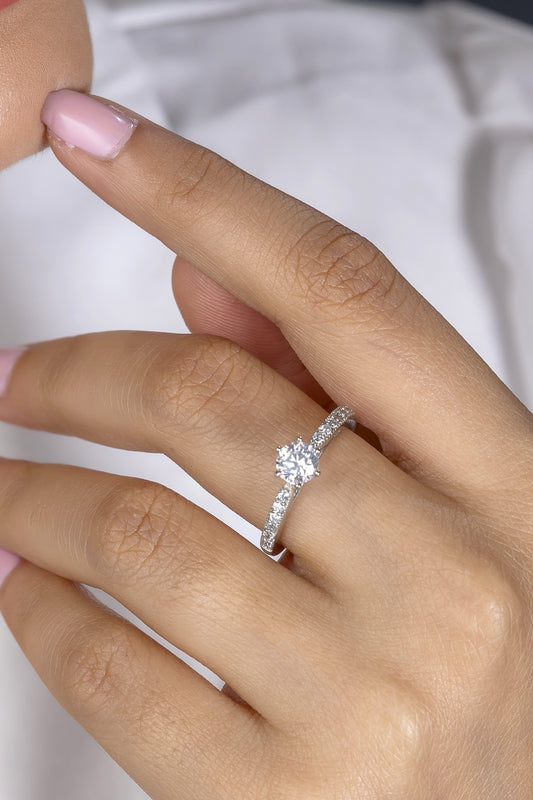 Soliter Diamond Ring