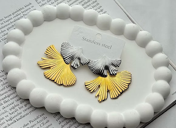 Shell Earring