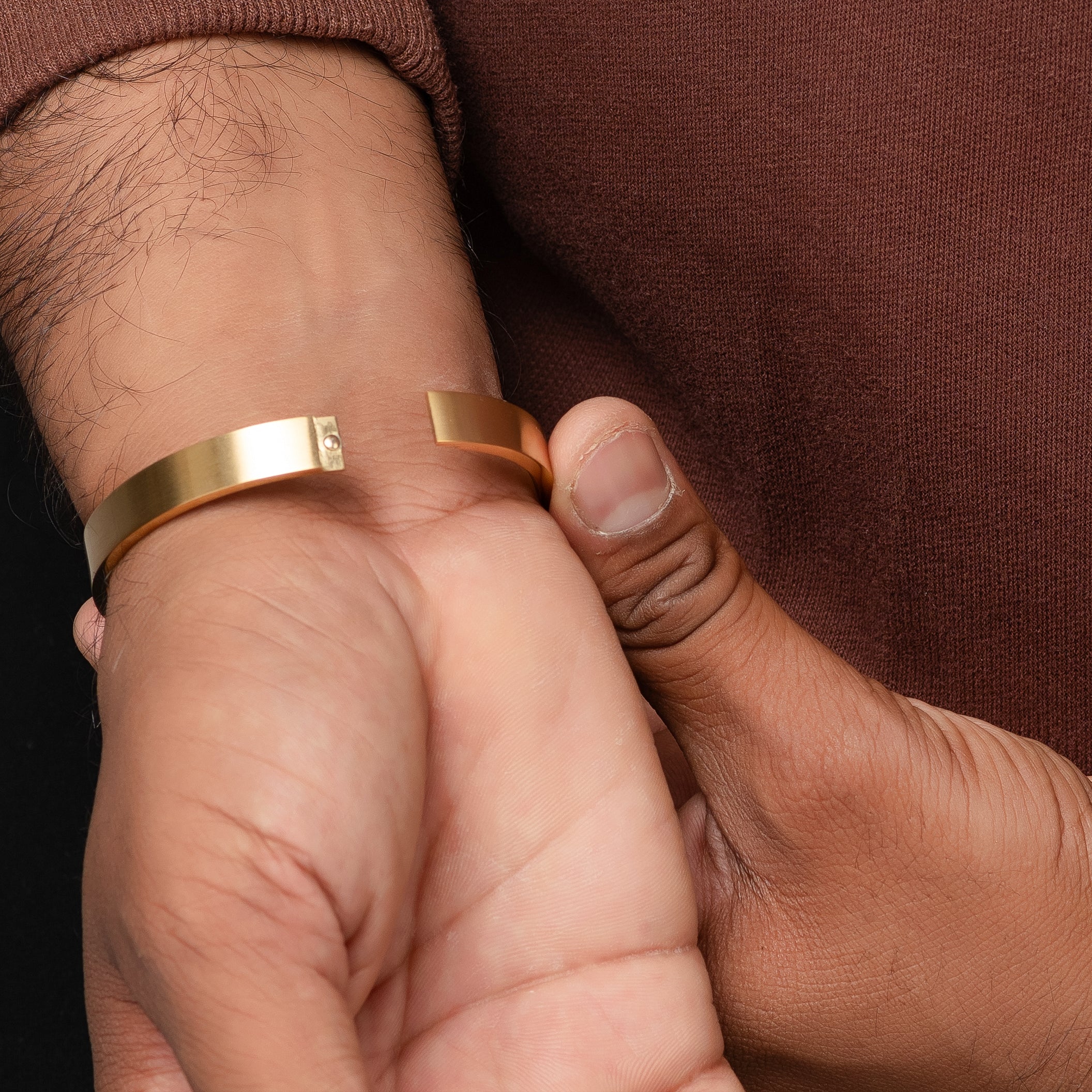 Finkal Gold Men's Kada Bracelet