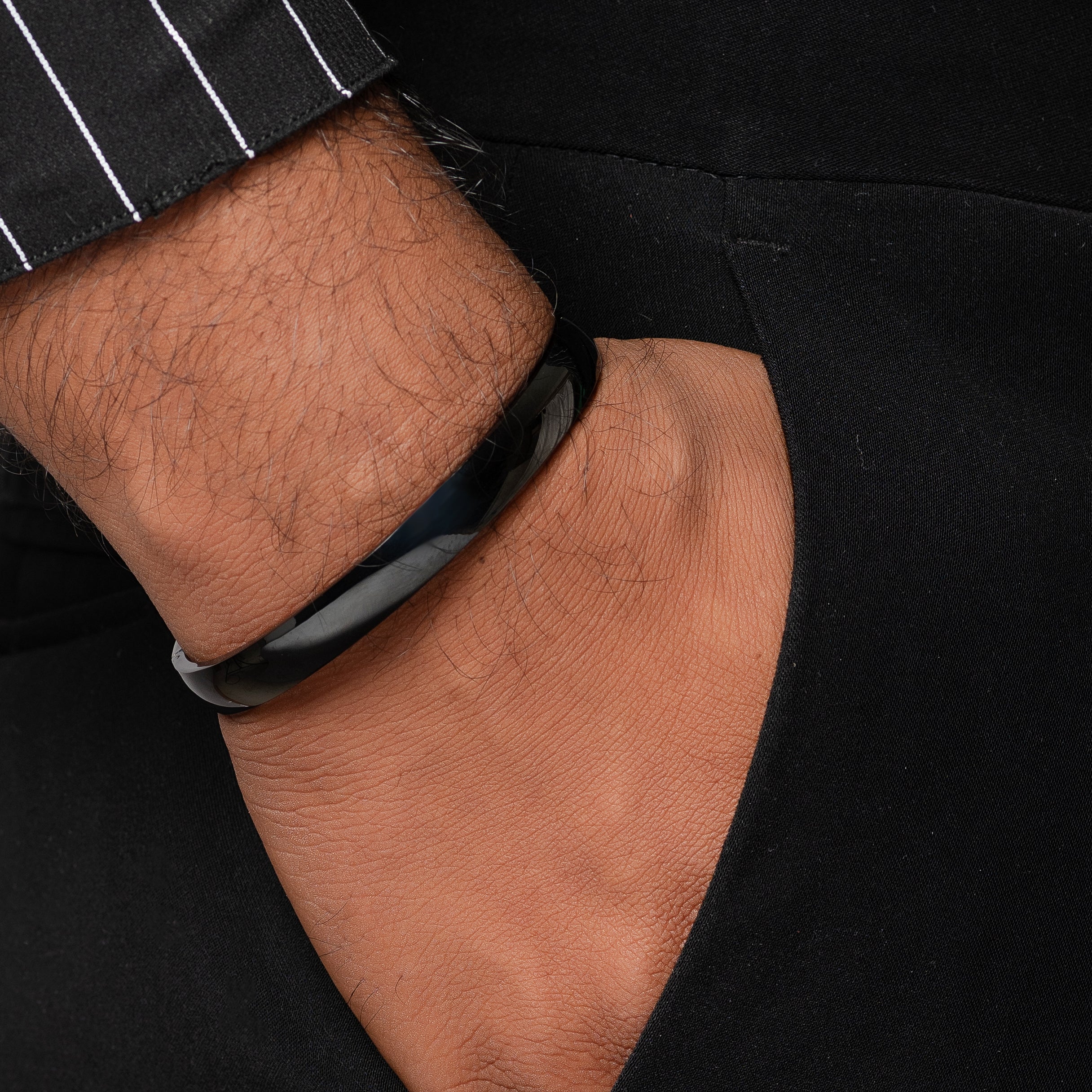 Glossy Finish Black Men's Kada Bracelet