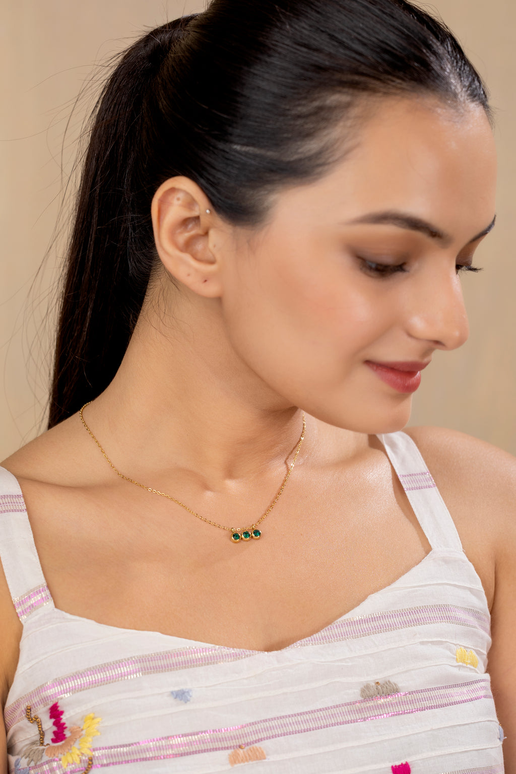 Azeeza Chain Pendant Necklace