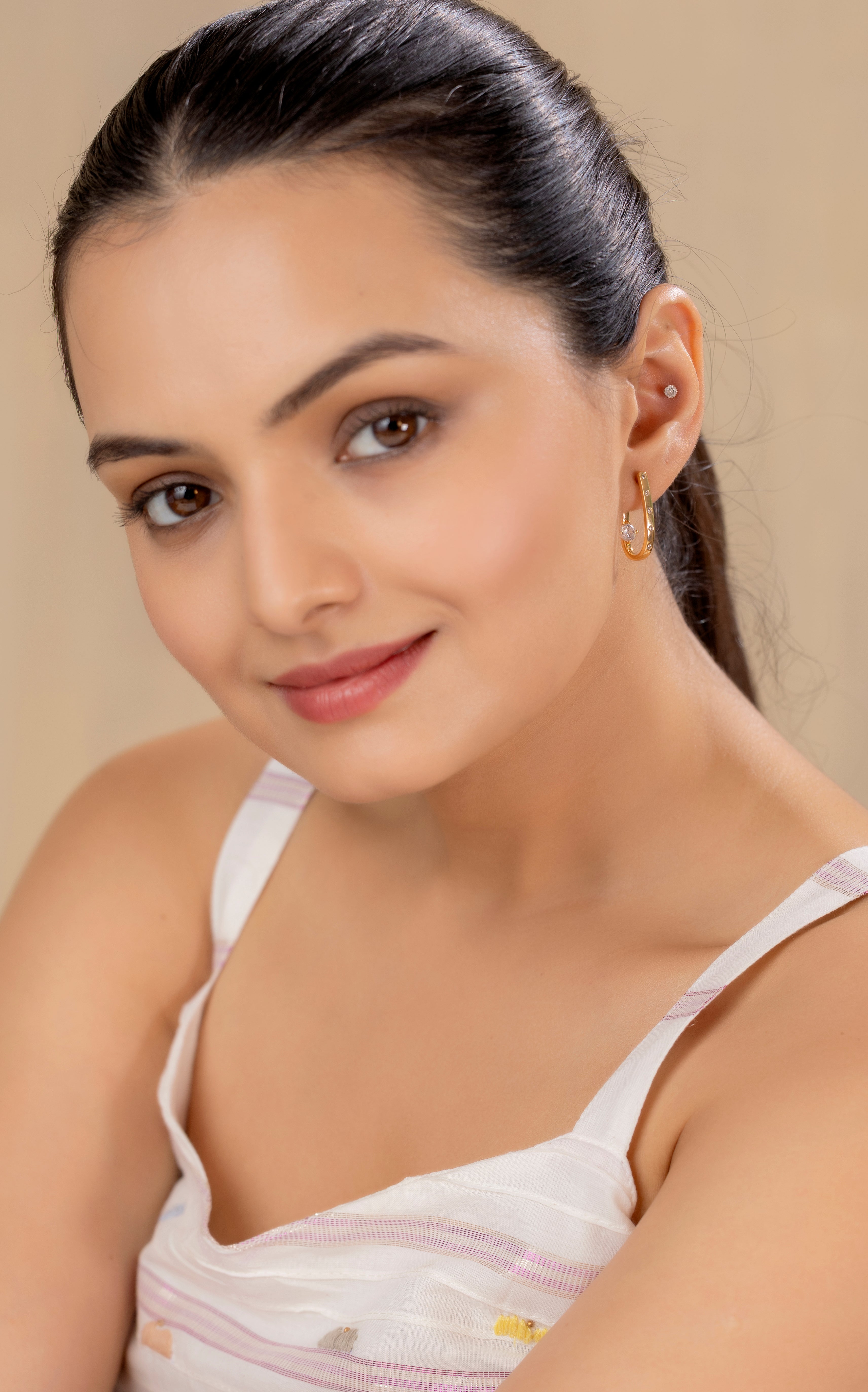 Nora Solitaire Hoop Earring