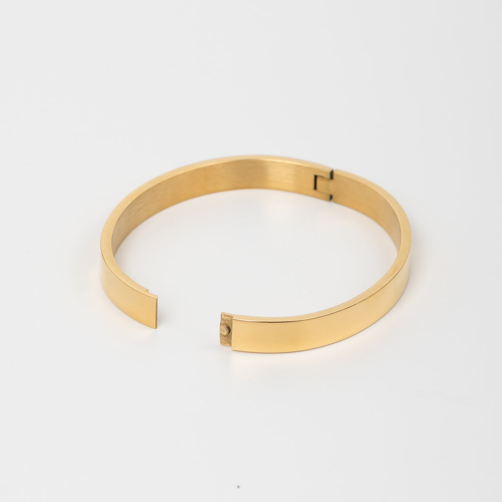 Solitaire Gold Men's Kada Bracelet