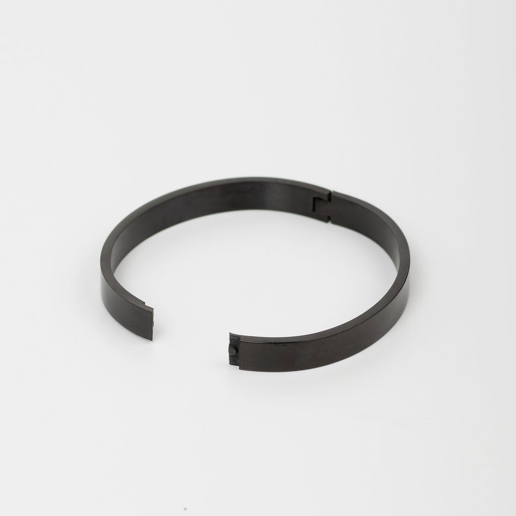 Solitaire Black Men's Kada Bracelet