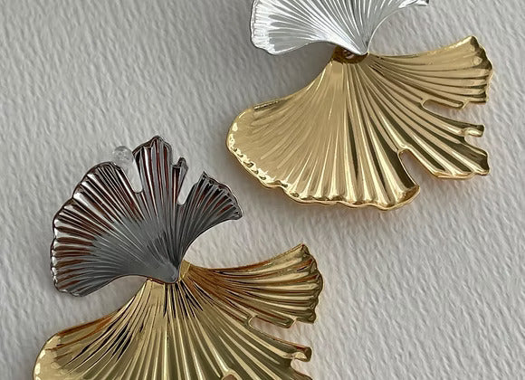 Shell Earring