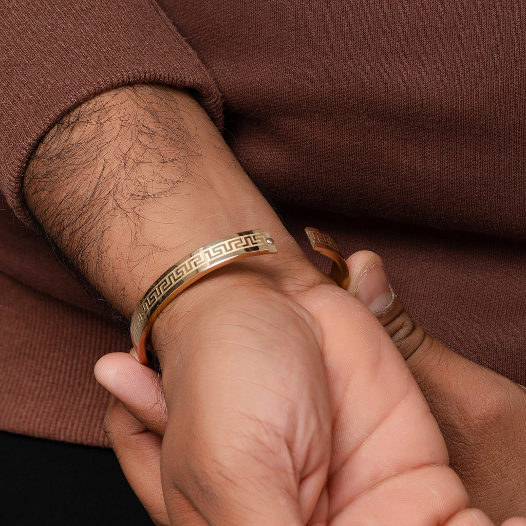 Parco Gold Men's Kada Bracelet