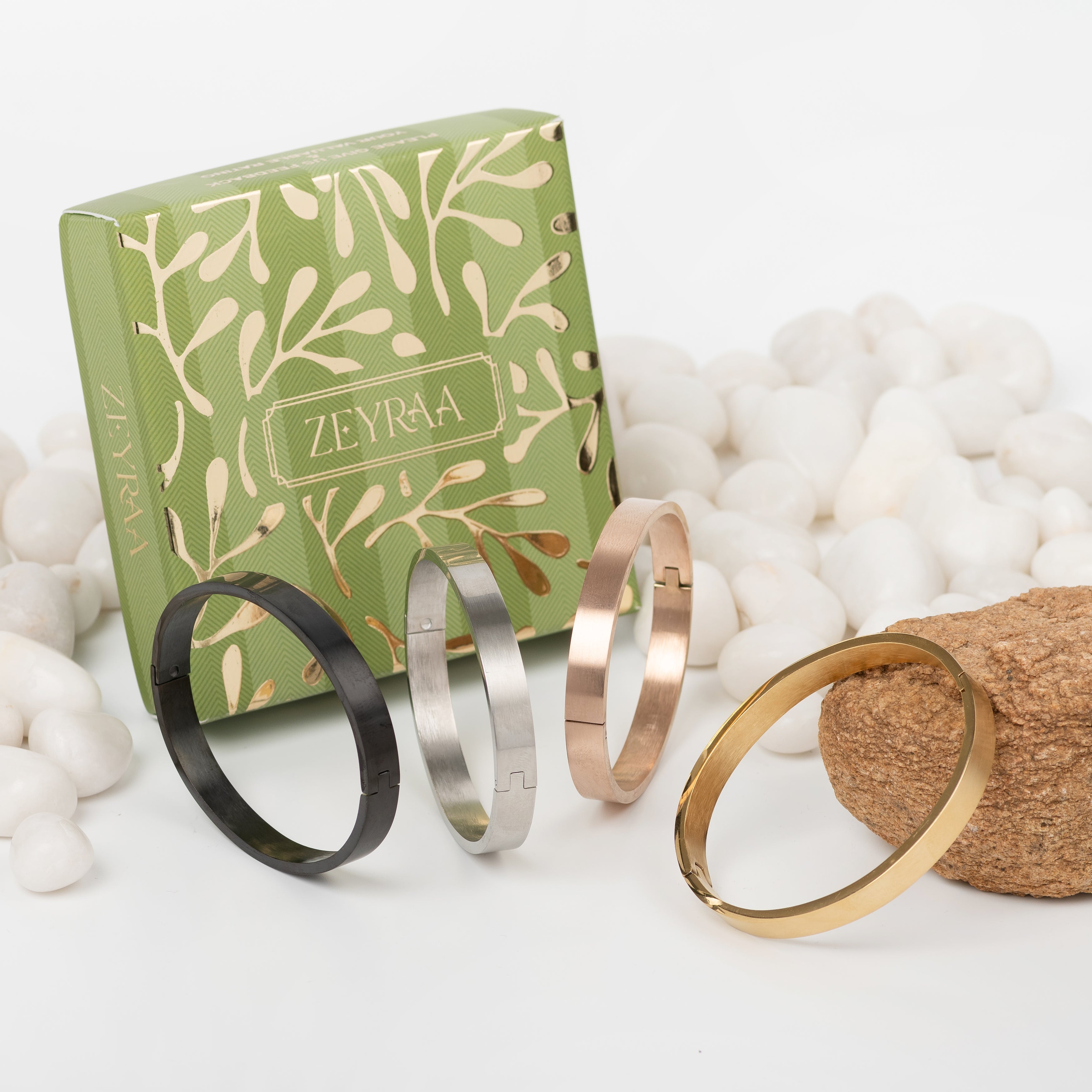 Finkal Gold Men's Kada Bracelet