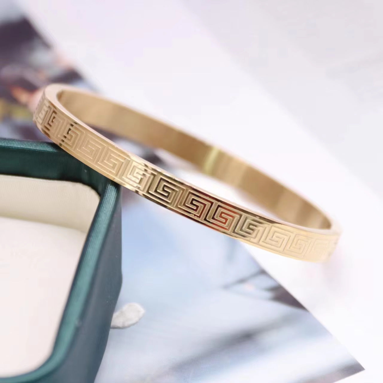 Parco Gold Men's Kada Bracelet