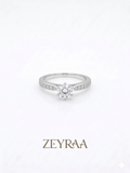 Soliter Diamond Ring
