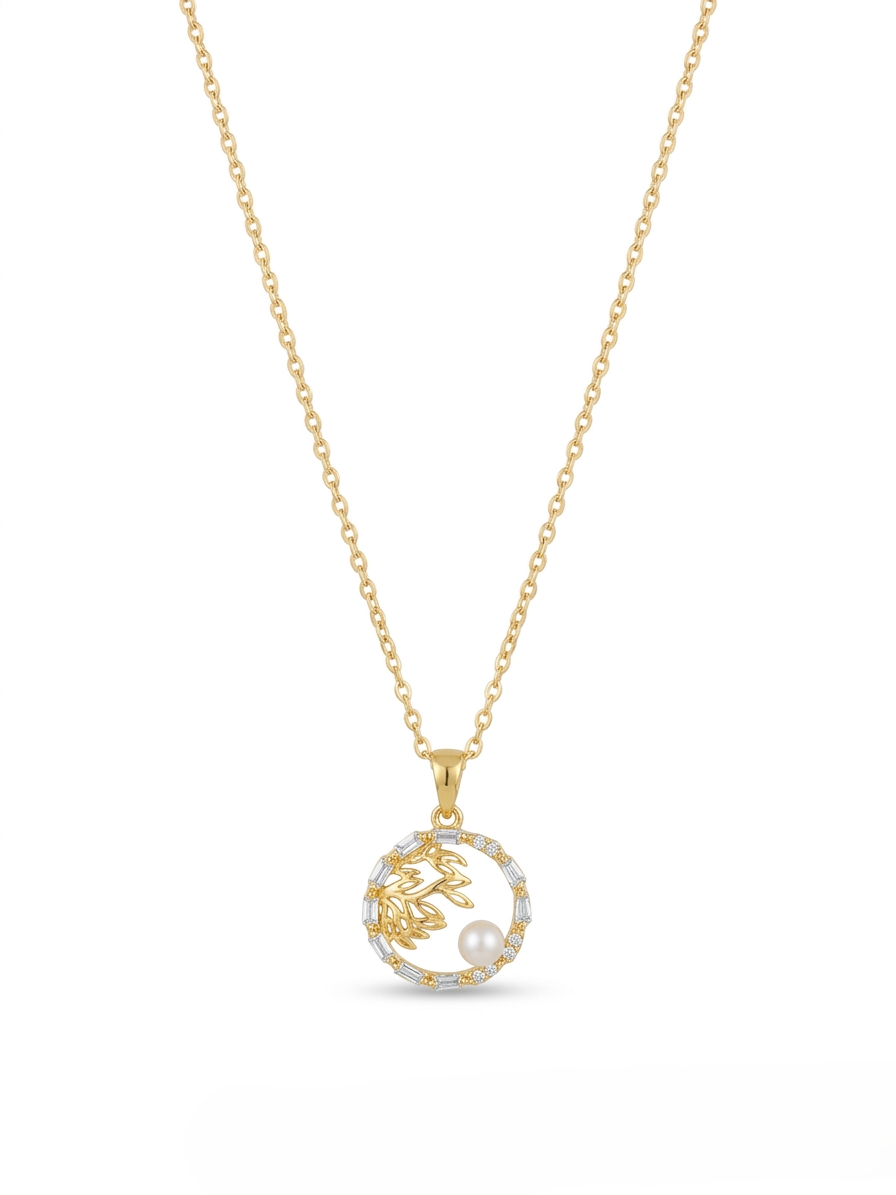 Lara Chain Pendant Necklace