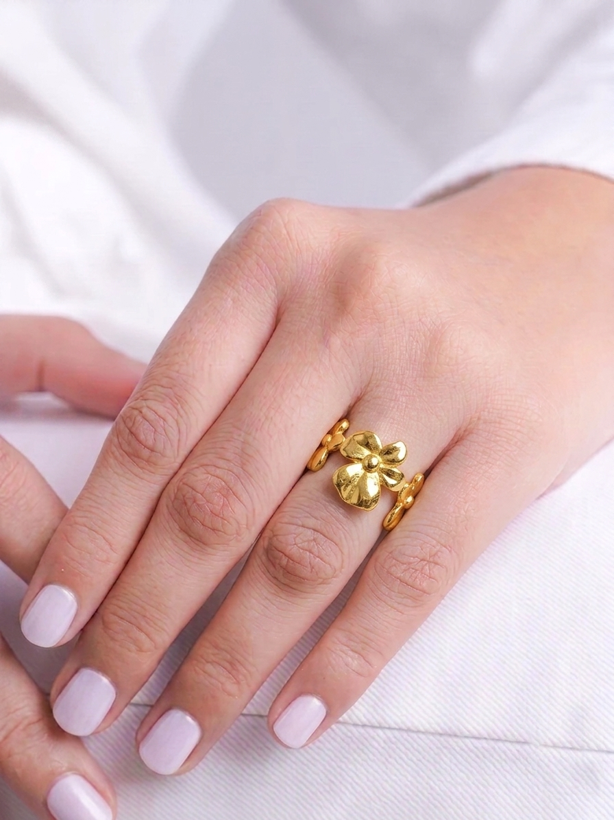 Flora Luxe Ring