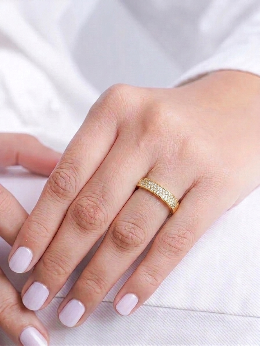Veda Band Ring