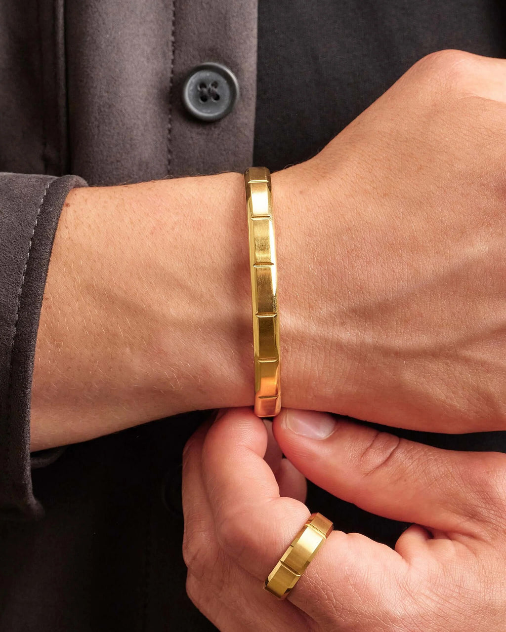 Wilshire Cuff Gold Men's Kada Bracelet