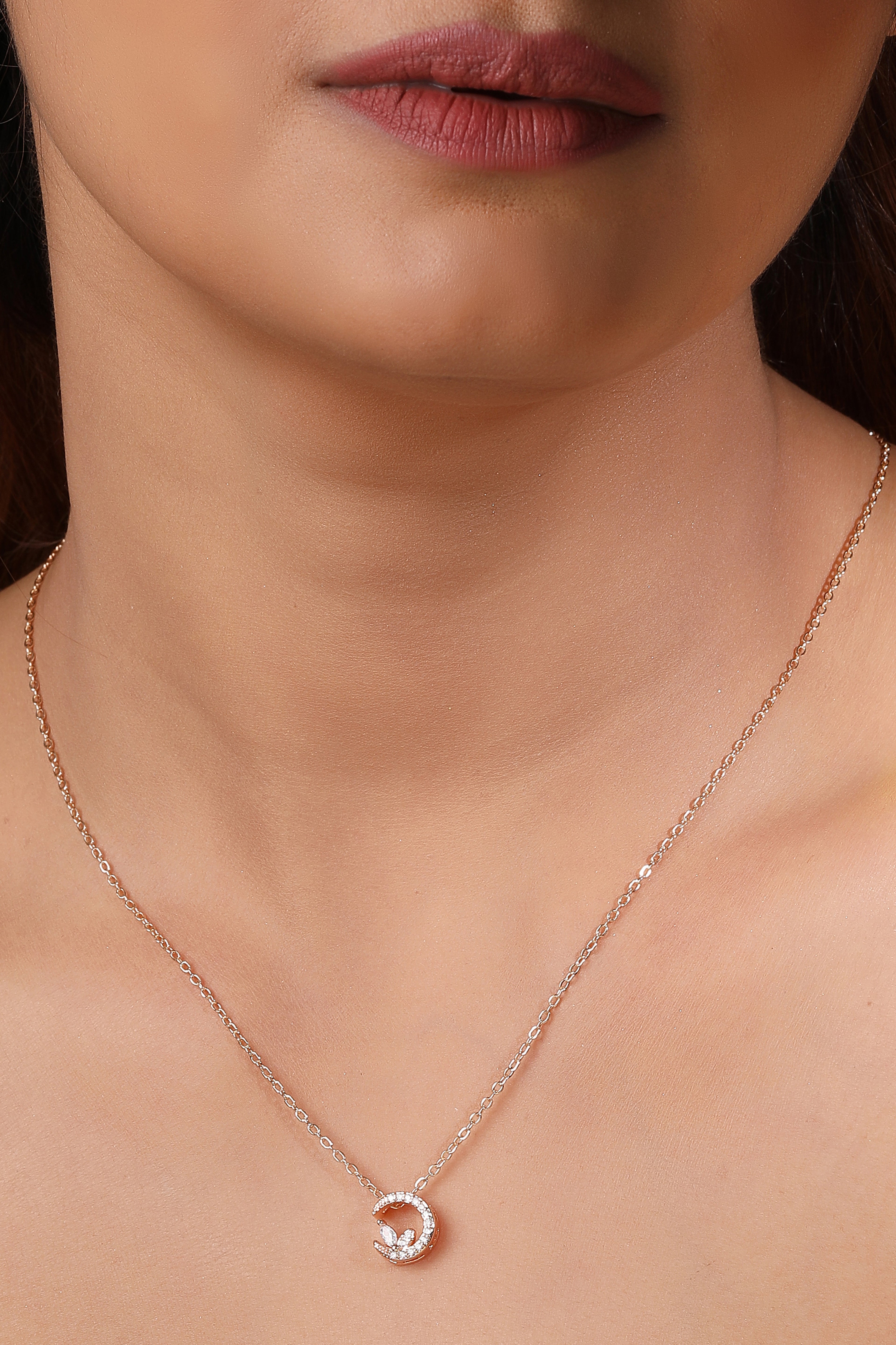 Rebit Chain Pendent Necklace