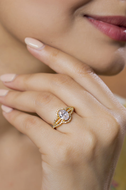 Ovel Emarld Ring